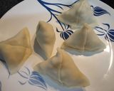 A picture of step 4 of Samosa Singara.
