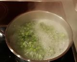 Une image de l'étape 1 de ☆Tartines Petits Pois, Oeufs Pochés☆.