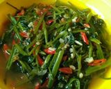 Foto langkah ke 3 dari resep Oseng Kangkung Sambal Terasi #Bandung_RecookDewiLinaFaidah.