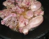 A picture of step 3 of Cholistani chicken khrdai.
