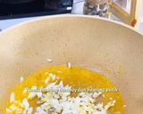 Foto langkah ke 4 dari resep Pastel Tutup Klasik Panggang.