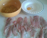 Foto del paso 2 de la receta: Tortilla de patata con calabacín y de acompañamiento pechuga de pollo con cereales o pan rallado