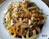Foto del paso 7 de la receta: Strozzapreti tricolor con pollo, tomate y cebolla