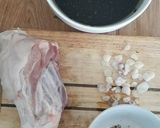 Hình bước làm 1 của món Cháo Chân Giò Hầm Đậu Đen Siêu Ngon Và Đơn Giản