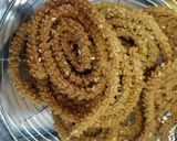 A picture of step 5 of Chakli or murku.