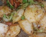 A picture of step 4 of Schezwan mini idlis.