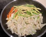 Φωτογραφία βήματος 1 της συνταγής Noodles απλά