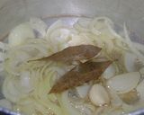 Foto del paso 3 de la receta: Chorizos a la sidra con papas y arvejas