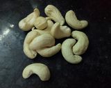 A picture of step 3 of Rava Upma.