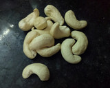 A picture of step 3 of Rava Upma.