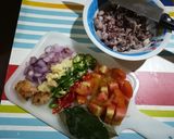 Foto langkah ke 1 dari resep Nasi bakar cumi asin.