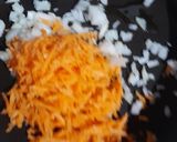 Foto del paso 2 de la receta: Berenjenas rellenas con queso al horno