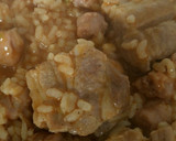Foto del paso 5 de la receta: Arroz casero con costilla y salchichas