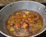 A picture of step 4 of Vegetable Manchurian Masala.
