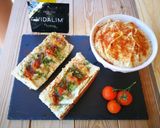 Foto del paso 5 de la receta Baguette con hummus de garbanzos y aguacate
