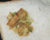 A picture of step 4 of Bread masala Samosa.