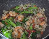 Foto langkah ke 4 dari resep Tumis Kailan Tauge Udang.