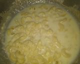 A picture of step 4 of White sauce pasta.