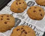 Foto langkah ke 8 dari resep Banana Choco Soft Cookies.