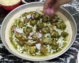 A picture of step 7 of Hot Green Chicken Pizza.