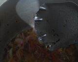 A picture of step 2 of Veg pulao.