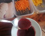 A picture of step 4 of Smoked duck/buckwheat/orange/pomegranate/houmous salad.