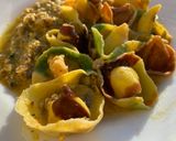 A picture of step 6 of Sombreri with Zucchini Flower Pesto and Clams.