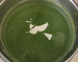 A picture of step 5 of Blue Cheese and Spinach Cream Soup.