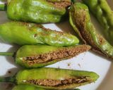 A picture of step 4 of Mirch pakora.