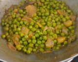 A picture of step 3 of Matar Ki Ghugni/ Bihari Style Matar Ka Sukha Ghugni.