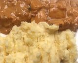 A picture of step 4 of Chicken Stroganoff with Mashed Potatoes.