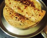 आलू पराठा (बच्चों की लंच बॉक्स) रेसिपी चरण 6 फोटो