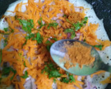 பார்க்க  பார்க்க சாப்பிட தூண்டும் கேரட்  தோசை (Carrot dosai recipe in tamil) ரெசிபி ஸ்டேப் 4 புகைப்படம்