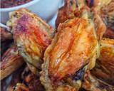 Foto del paso 2 de la receta: Alitas de pollo al horno súper crujientes