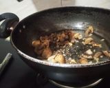 A picture of step 2 of Weightloss Mushroom soup.