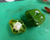Foto del paso 2 de la receta: Pimientos rellenos, gratinados (vegetarianos)