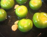 A picture of step 2 of Salsa Verde.