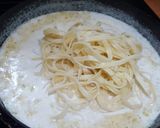 Foto langkah ke 5 dari resep Fettucini Saus Putih.