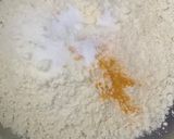 A picture of step 2 of Maggi pakoda.