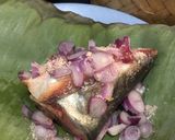 Foto langkah ke 2 dari resep Pepes Patin Bawang Merah Simple.