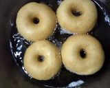 Foto langkah ke 10 dari resep Donat Kampung Gula Halus Hantaran Sebelum Pulang Kampung.