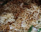 Foto langkah ke 8 dari resep Mie Biasa, Jadi Luar Biasa | Mie Goreng Bumbu Racik.