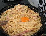 Foto langkah ke 6 dari resep Fettuccine Carbonara.
