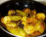 A picture of step 3 of Aloo Parwal ki Kalonji.