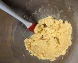 Foto del paso 1 de la receta: Cheesecake de mascarpone, frutillas y maracuyá