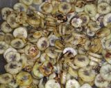 कच्चे केले की भुजिया (kacche kele ki bhujiya recipe in Hindi) रेसिपी चरण 3 फोटो