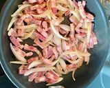 Une image de l'étape 2 de Gaufres salées de courgettes à la farine complète Omie, au chèvre et aux lardons fumés.