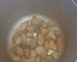 आलू हरे प्याज़ की सब्जी (aloo hare pyaz ki sabzi recipe in Hindi) रेसिपी चरण 3 फोटो