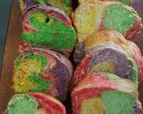 Foto langkah ke 8 dari resep Edible rainbow dough that turns out to be rainbow loaf of bread ^^.