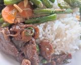 Foto langkah ke 6 dari resep Sapi Lada Hitam Mudah dan Cepat.